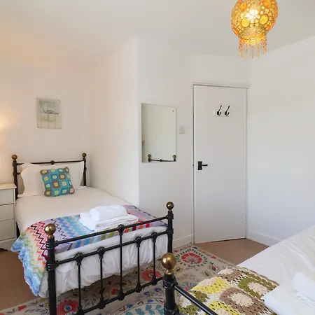 4 Studley Terrace *